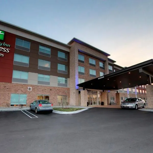 Holiday Inn Express & Suites - Detroit Northwest - Livonia, an IHG Hotel, ξενοδοχείο σε Livonia