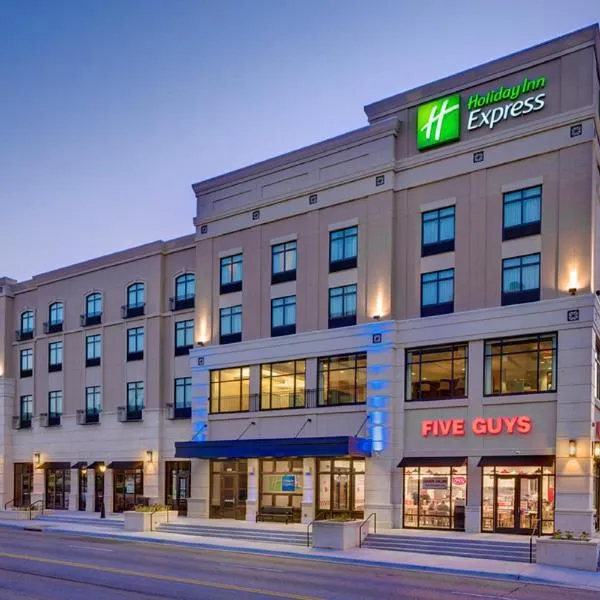 Holiday Inn Express & Suites - Kansas City KU Medical Center, an IHG Hotel, ξενοδοχείο σε Kansas City