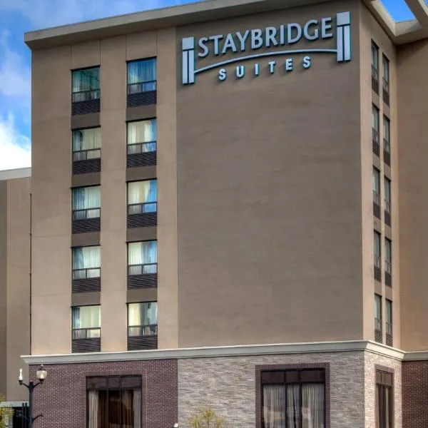 Staybridge Suites Hamilton - Downtown, an IHG Hotel, hotel din Hamilton