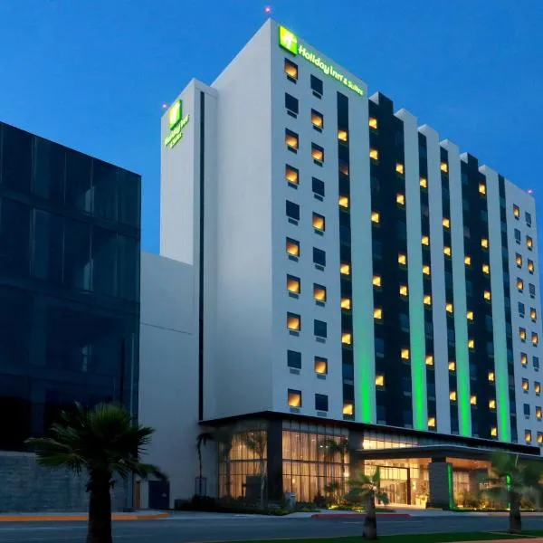 Holiday Inn & Suites - Monterrey Apodaca Zona Airport, an IHG Hotel, hotell i Apodaca