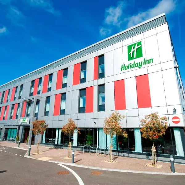 Holiday Inn London Luton Airport, an IHG Hotel, hotel u gradu Luton