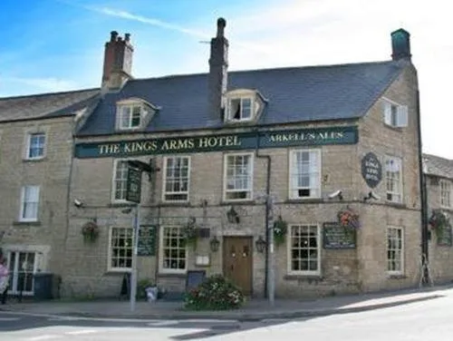 The Kings Arms Hotel、チッピング・ノートンのホテル