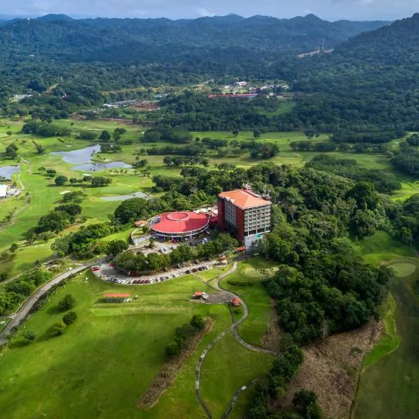 Summit Rainforest Golf Resort & All Inclusive, hotel u gradu 'Gamboa'