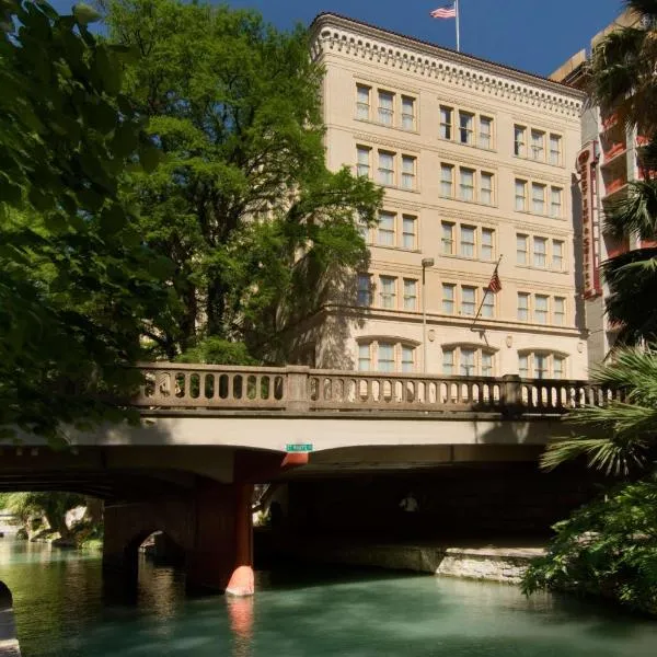 Drury Inn & Suites San Antonio Riverwalk, viešbutis mieste San Antonijus