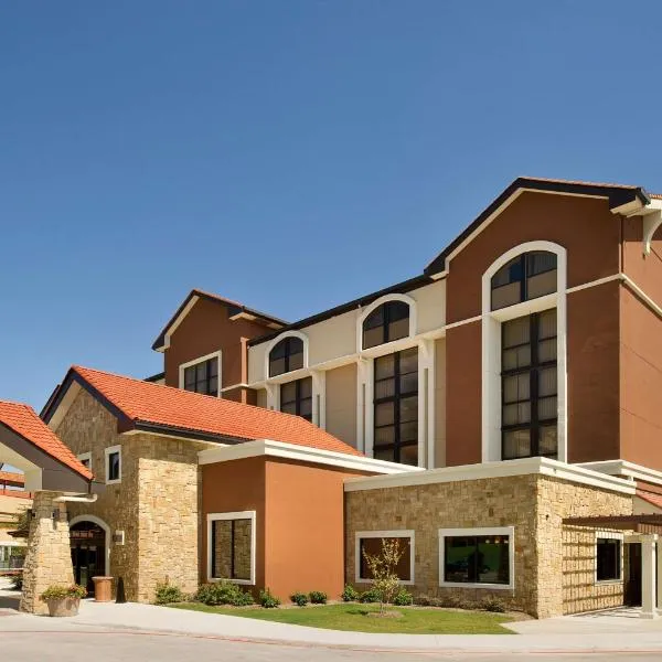 Drury Plaza Hotel San Antonio Airport, khách sạn ở San Antonio