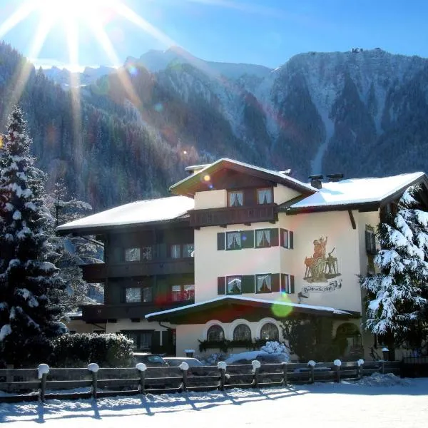 Aparthotel Landhaus St. Joseph (Indoor Pool), hotelli Mayrhofenissa