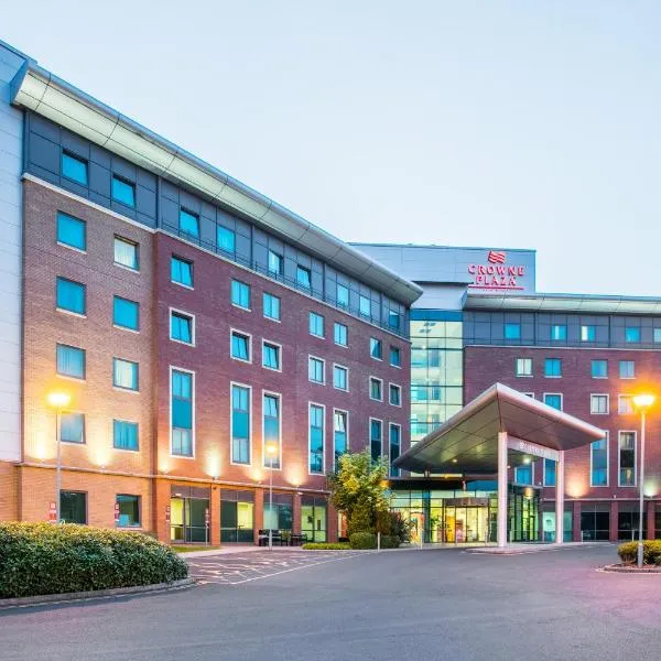 Crowne Plaza Birmingham NEC, an IHG Hotel، فندق في بيكينهيل