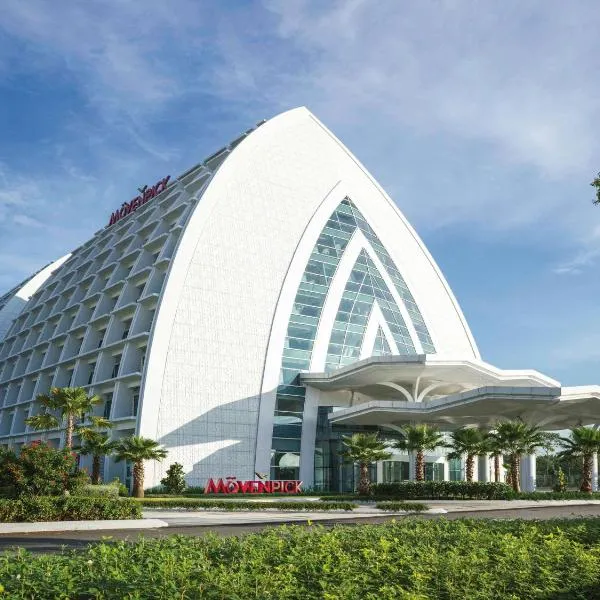 Movenpick Hotel & Convention Centre KLIA, viešbutis mieste Kampong Giching Hilir