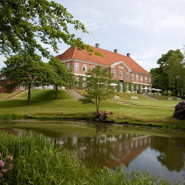 Hindsgavl Slot, hotel i Middelfart