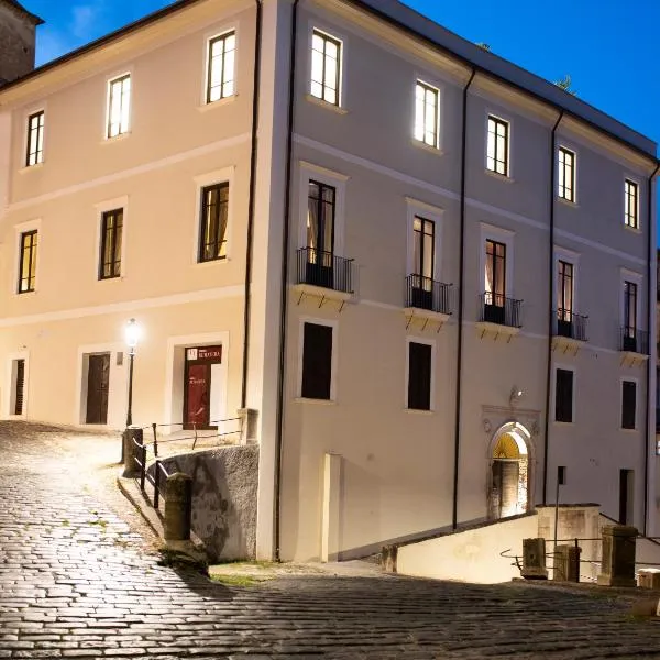 Dimora de Matera Luxury Suites, hotel in Camigliatello Silano