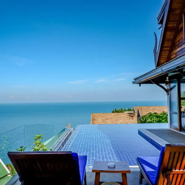 Sandalwood Luxury Villa Resort, hotel em Laem Set Beach