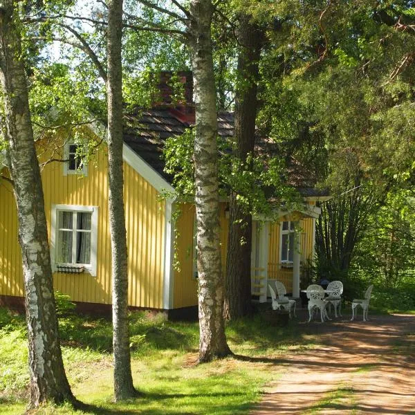 Tammiston Cottages, hotel in Naantali