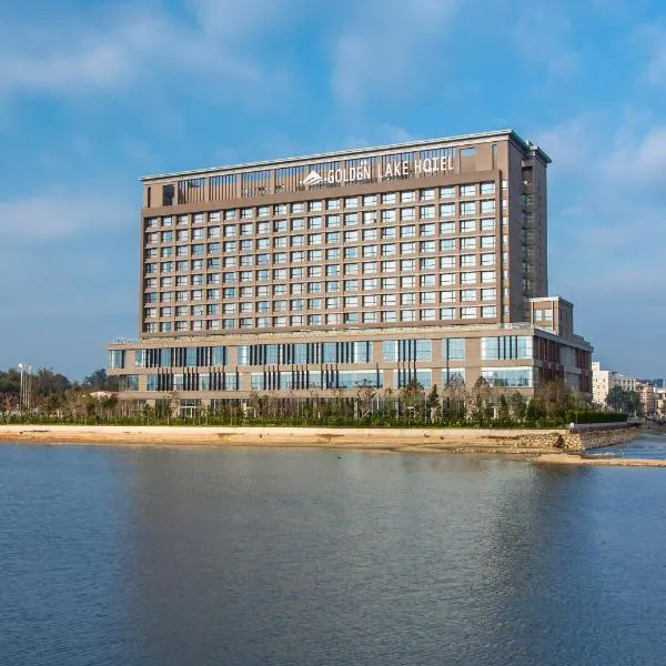 Golden Lake Hotel, hotel a Tung-chou