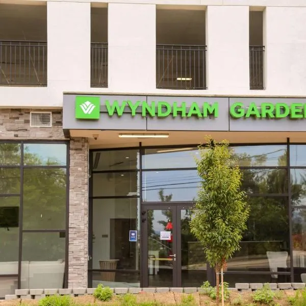 이스트 러더퍼드에 위치한 호텔 Wyndham Garden North Bergen - Secaucus