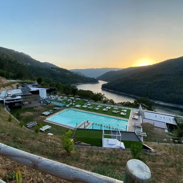 DOBAU village, hotel no Gerês