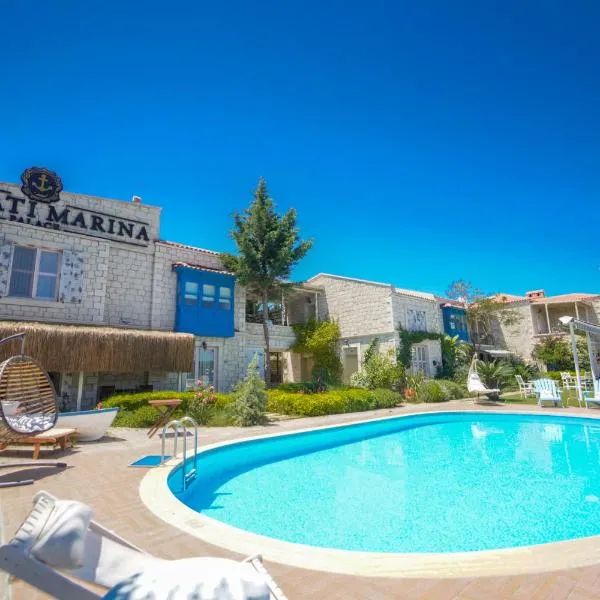 Alacati Marina Palace, hotel en Çeşme