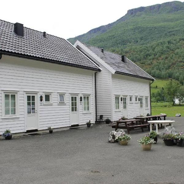 Brekke Apartments, hotell i Flåm