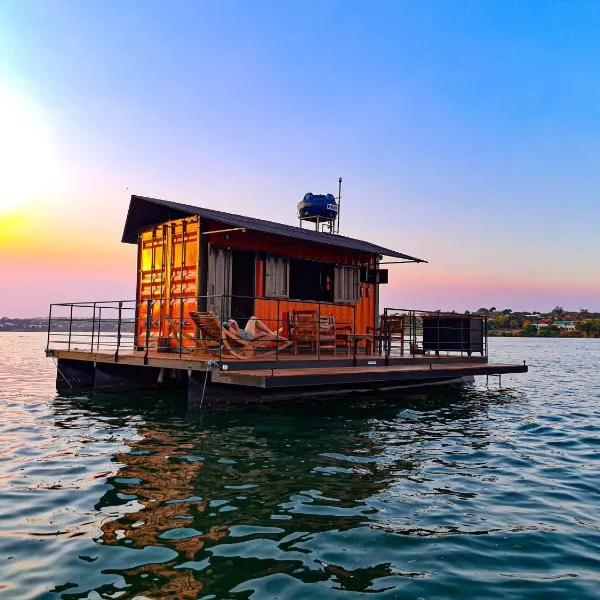 House Boat "Faroeste Caboclo", hotel en Brasilia