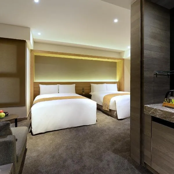 Park City Hotel - Hualien Vacation، فندق في مدينة هوالين