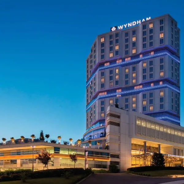 Wyndham Grand Istanbul Europe, hotelli kohteessa Arnavutköy