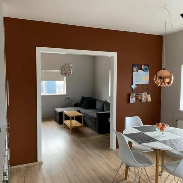 Casablanca Apartments، فندق في Hafnir