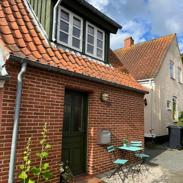 Færgestræde 45, hotel i Marstal