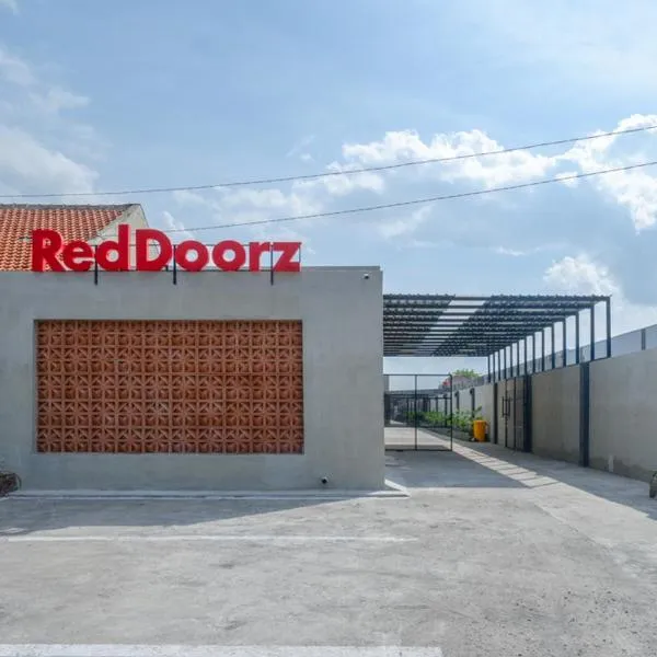 클라텐에 위치한 호텔 RedDoorz @ Klaten City