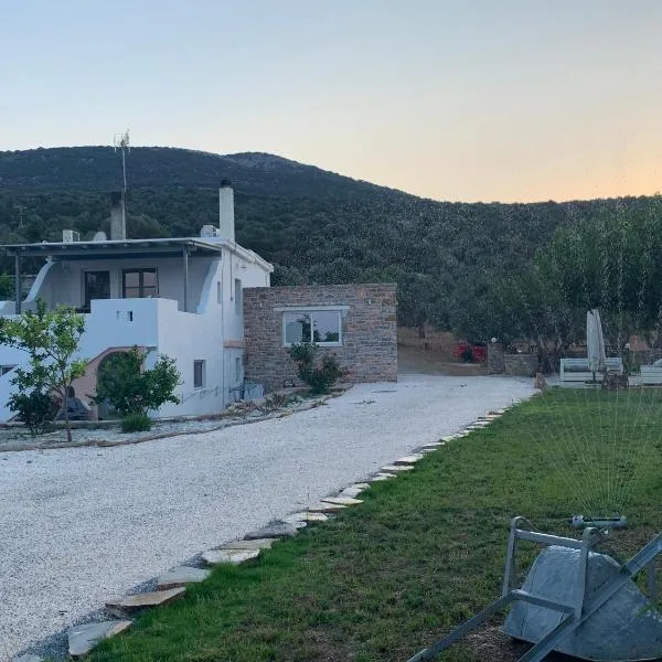 Sarris Ligaridia Apartments, hotel sa Moutsouna Naxos