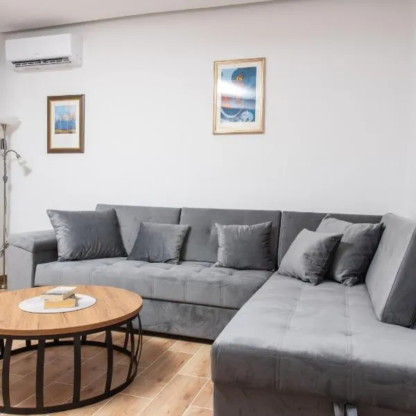 Apartment Kiki, hotell sihtkohas Kaštel Štafilić