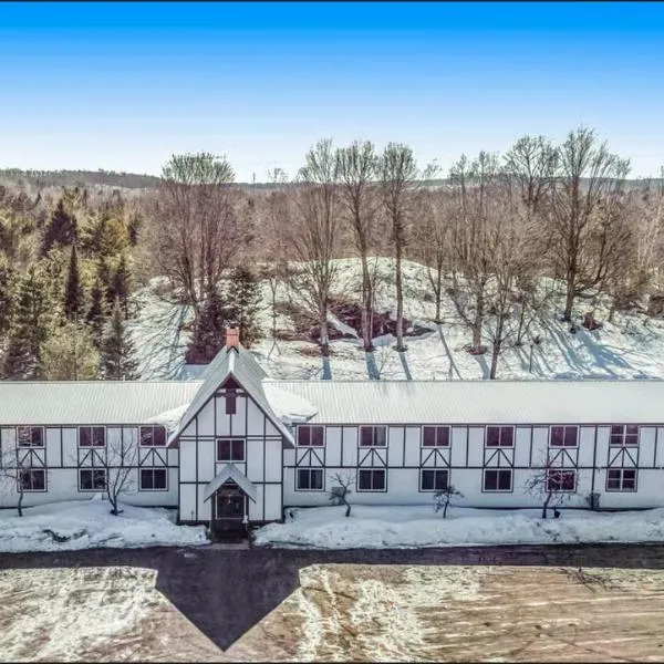 Snow Chasers Lodge, Hotel in Bessemer