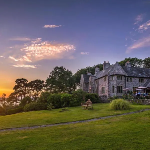 Ard na Sidhe Country House Hotel، فندق في Glencar