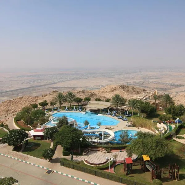 Mercure Grand Jebel Hafeet, hotel em Al Ain