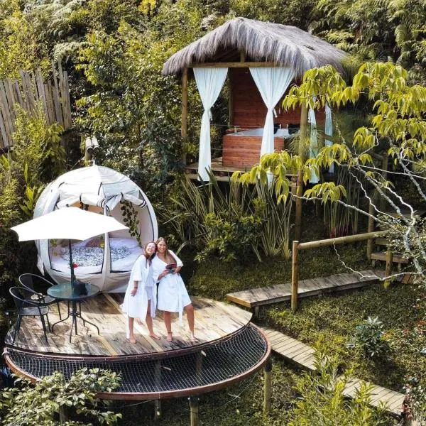 Levit Glamping - Hotel Guatapé Peñol, hotell i Guatapé