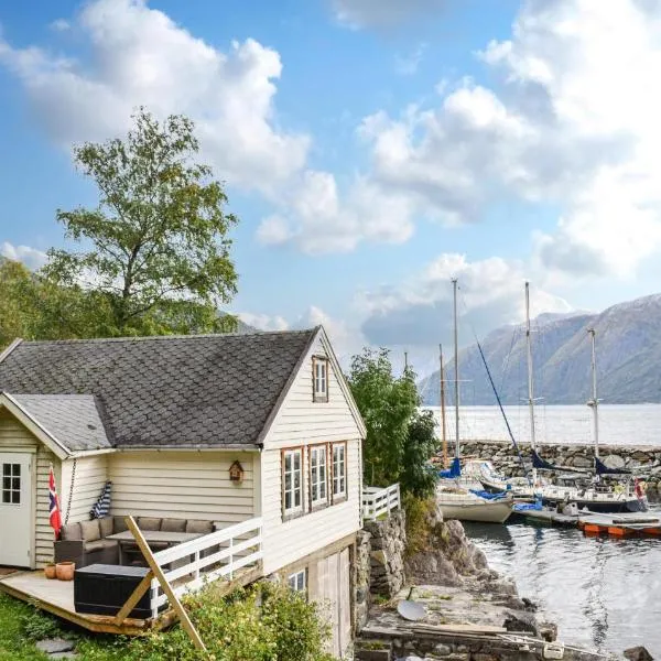 Gorgeous Home In Vallavik With House Sea View, hotell i Eidfjord