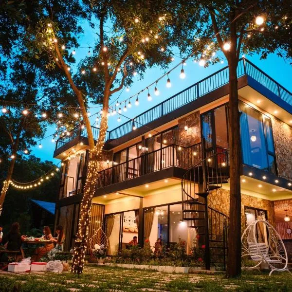 Moon Villa Soc Son - Venuestay, hótel í Hanoi