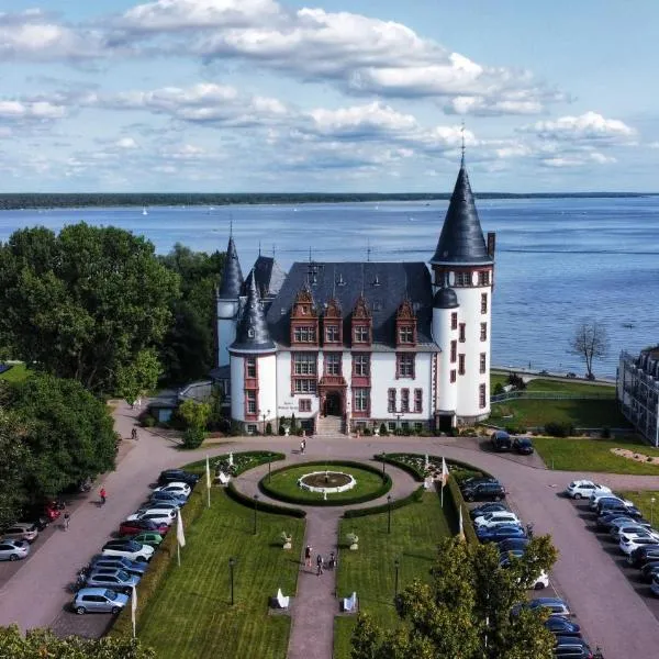 Seehotel Schloss Klink, готель у місті Клінк