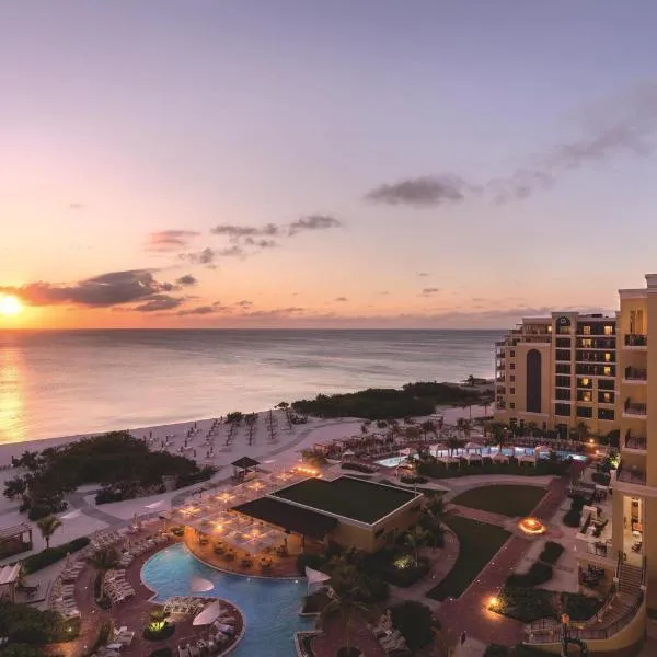 The Ritz-Carlton, Aruba – hotel w Palm Beach