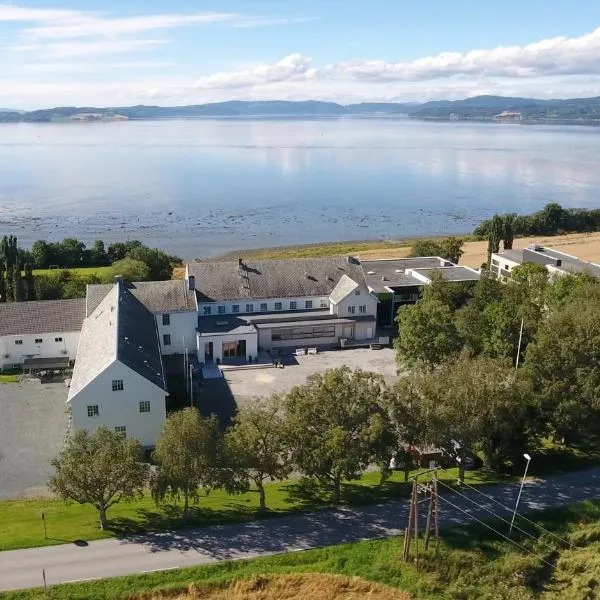 Sund sommerhotell, Inderøy, hotell i Steinkjer