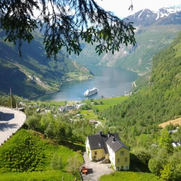 Lunheim in Geiranger, готель у місті Videseter