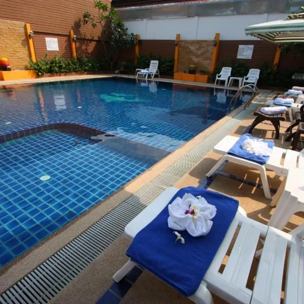 Valhalla Pattaya Hotel, хотел в Джомтиен Бийч