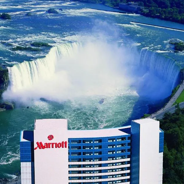 나이아가라 폭포에 위치한 호텔 나이아가라 폴스 메리어트 폴스뷰 호텔 & 스파(Niagara Falls Marriott Fallsview Hotel & Spa)