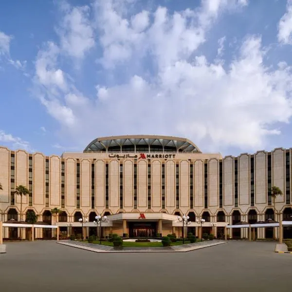 Banbān에 위치한 호텔 Riyadh Airport Marriott Hotel