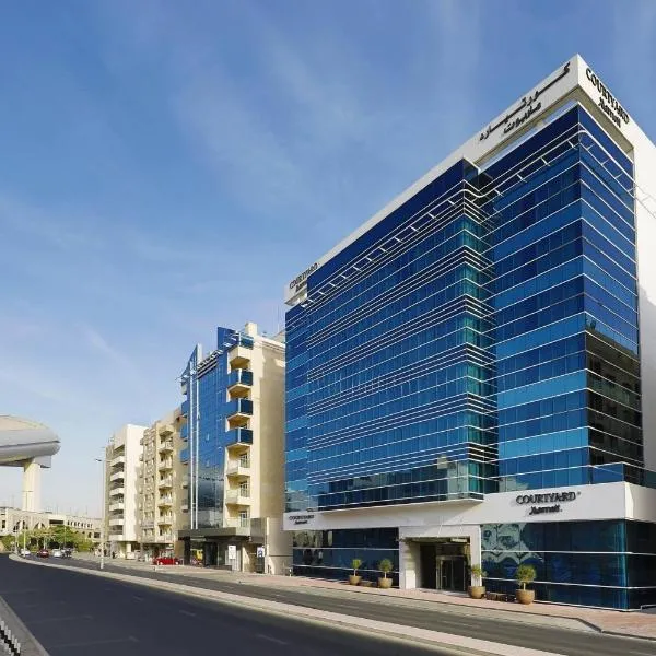 Courtyard by Marriott Dubai, Al Barsha, hótel í Dúbaí