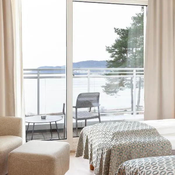 Rosfjord Strandhotel, hotell i Lyngdal