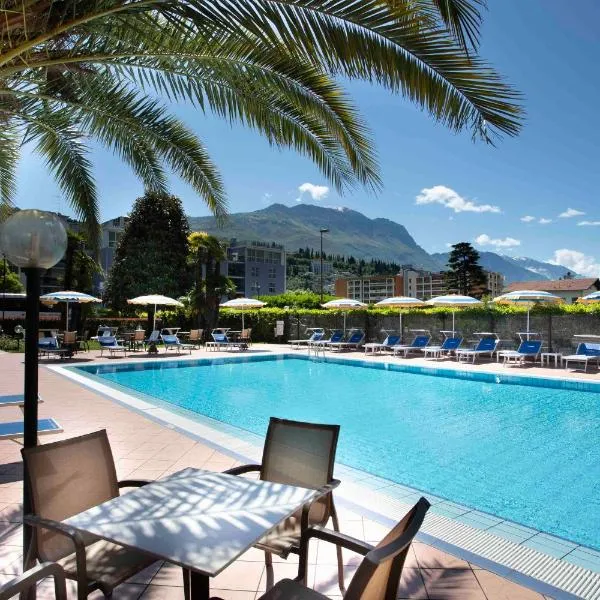 SunLake Hotel, hotel in Riva del Garda