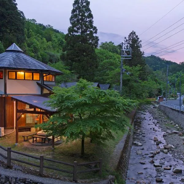 Hiyoshi Forest Resort Yamanoie, hotel in Shūzan