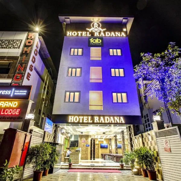 Hotel Radana Vashi Navimumbai, hotel em Nova Bombaim