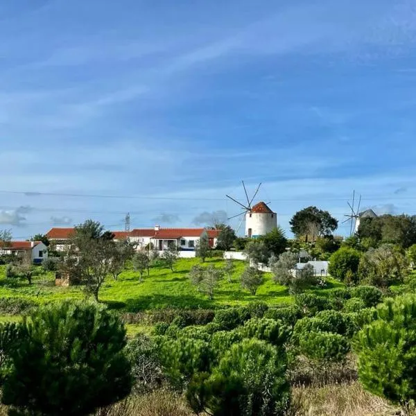 Moinhos do Paneiro، فندق في Santiago do Cacém