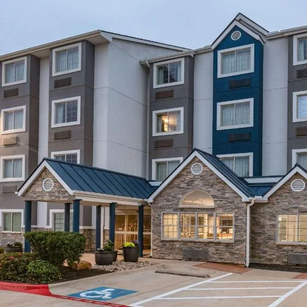 Microtel Inn & Suites by Wyndham Austin Airport, hotel in Austin