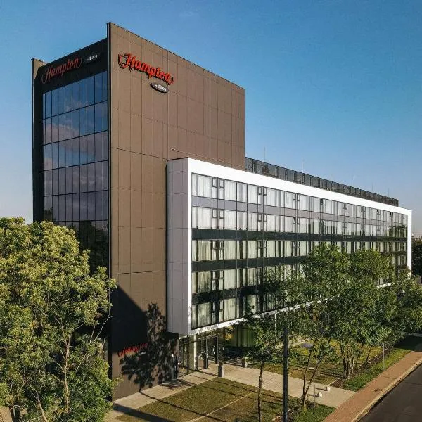 Hampton By Hilton Warsaw Reduta, хотел в Нови Двур Мазовецки